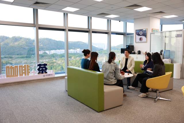 截至目前，中心運用“咖啡+茶”調(diào)解法已成功調(diào)解涉琴澳、涉外案件266宗。 受訪者 供圖