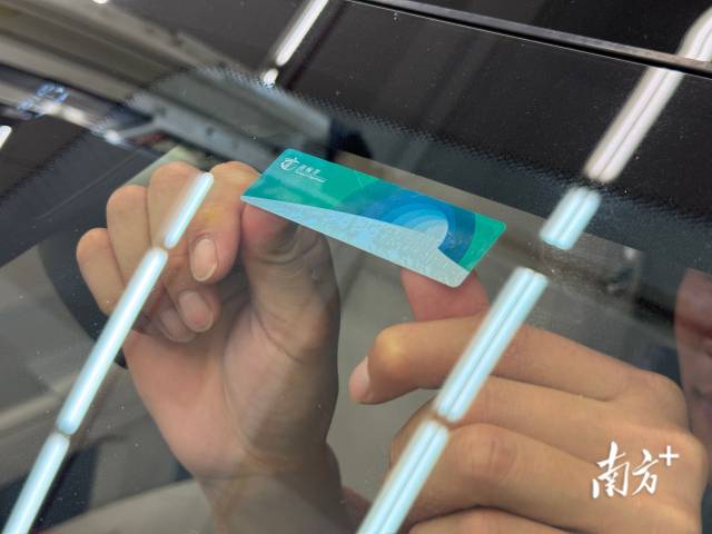 記者親歷“粵車南下”查驗(yàn)