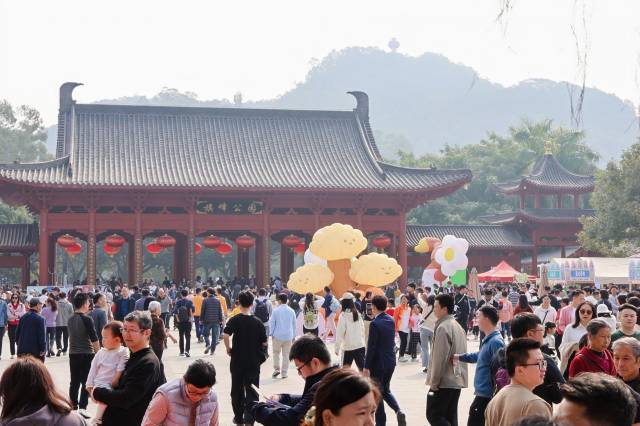 各鎮(zhèn)街也亮出“拿手好戲”