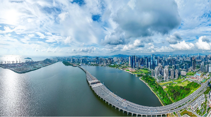 深圳前海 “AI公交”跑得穩(wěn)