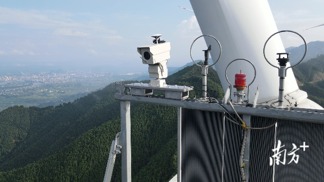 博冠光電打造的“8K+5G+AI”超高清云臺攝像機填補國內空白。