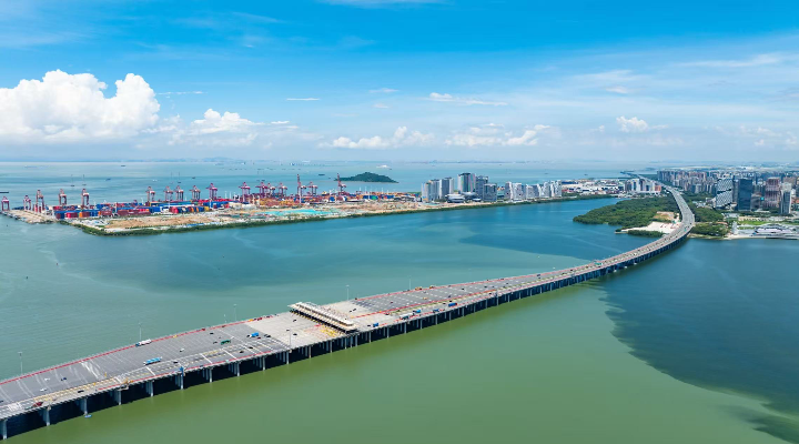 前海GDP突破3300億元 “十四五”期間現(xiàn)代服務業(yè)增加值倍增