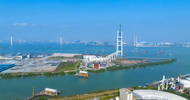 建設(shè)中的獅子洋大橋。