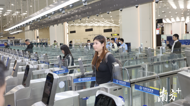 分線管理兩年來，經(jīng)橫琴口岸出入境人員超5560萬人次。