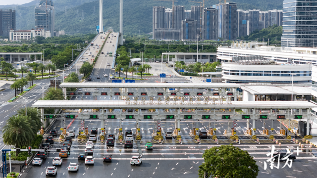 橫琴大橋“二線通道”。