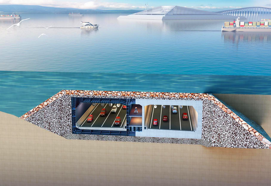 2017年10月16日，深中通道項目沉管隧道、水工工程及相關配套設施施工圖設計順利通過專家審查，繼西人工島鋼圓筒打設完成后，沉管隧道主體工程實現實質開工。具有“超寬、深埋、變寬”特點的鋼殼混凝土沉管隧道為世界首次大規模應用，建成后將成為世界首例特長雙向八車道海底沉管隧道。